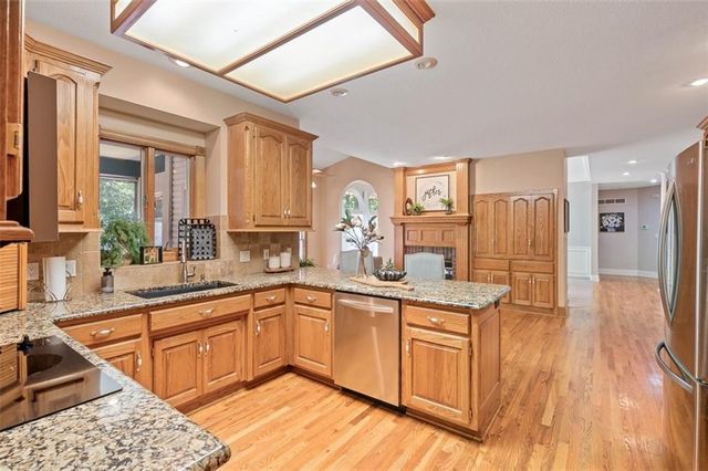 22918 NW Ashford Court, Blue Springs, MO 64015