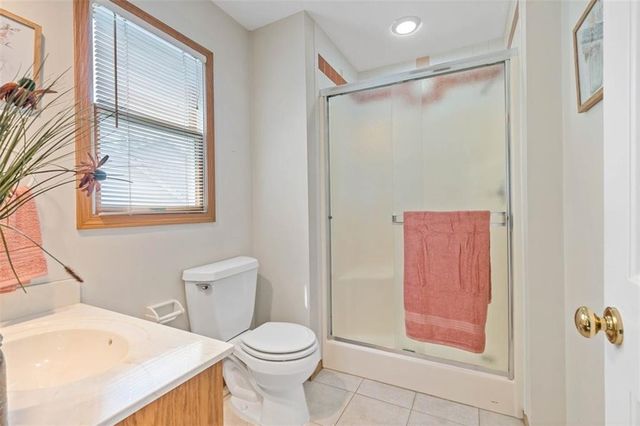 22918 NW Ashford Court, Blue Springs, MO 64015