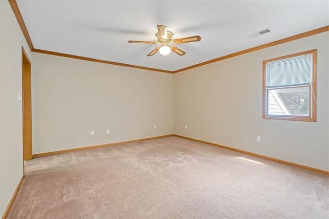 22918 NW Ashford Court, Blue Springs, MO 64015