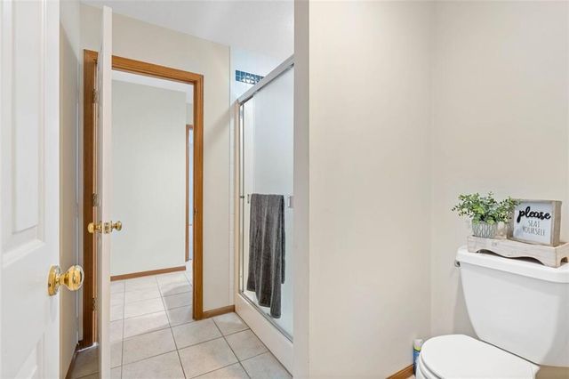 22918 NW Ashford Court, Blue Springs, MO 64015
