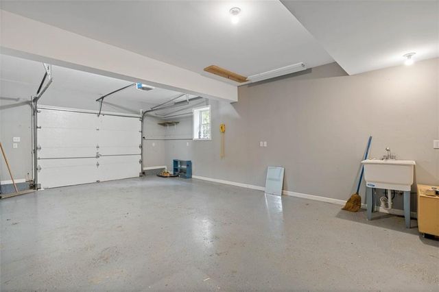 22918 NW Ashford Court, Blue Springs, MO 64015