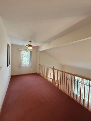 9400 CALEDONIA Drive, Tinley Park, IL 60487