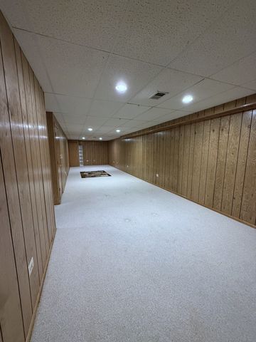 9400 CALEDONIA Drive, Tinley Park, IL 60487