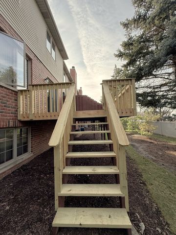 9400 CALEDONIA Drive, Tinley Park, IL 60487