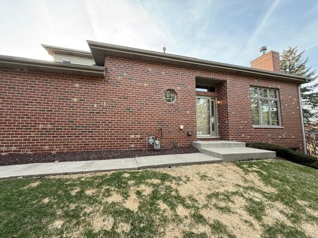 9400 CALEDONIA Drive, Tinley Park, IL 60487