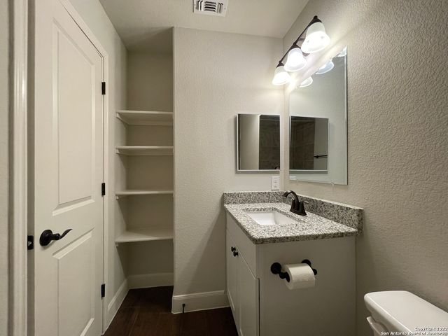 6423 Melanzane Ave Unit 104, San Antonio, TX 78233