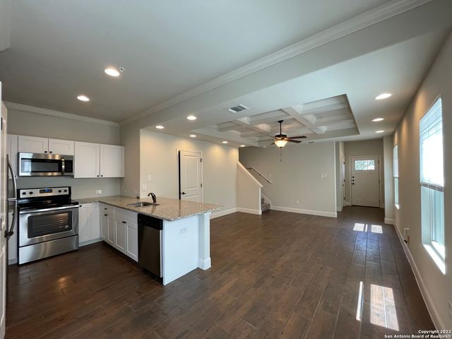 6423 Melanzane Ave Unit 104, San Antonio, TX 78233