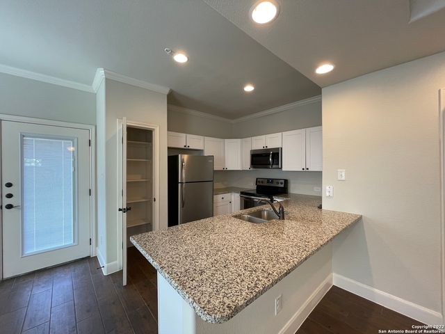 6423 Melanzane Ave Unit 104, San Antonio, TX 78233