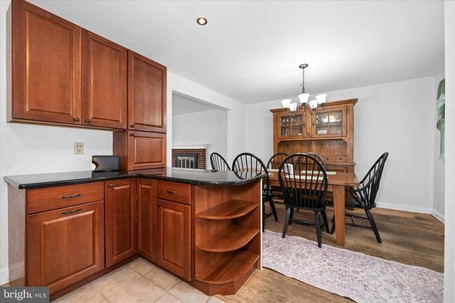 1916 FLORAL DR, Wilmington, DE 19810