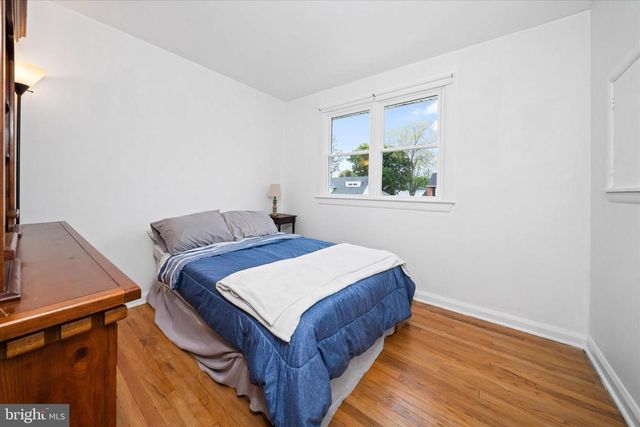 1916 FLORAL DR, Wilmington, DE 19810