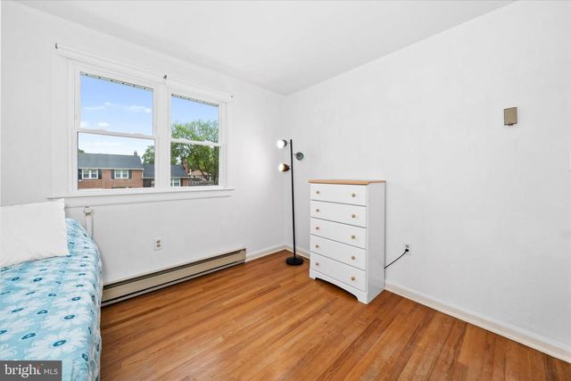 1916 FLORAL DR, Wilmington, DE 19810