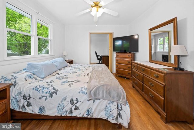 1916 FLORAL DR, Wilmington, DE 19810