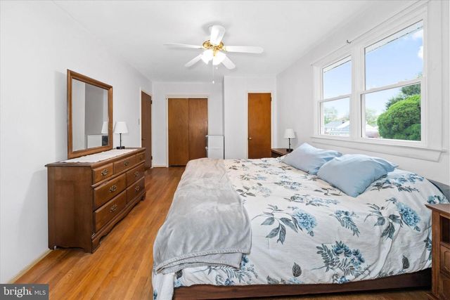 1916 FLORAL DR, Wilmington, DE 19810