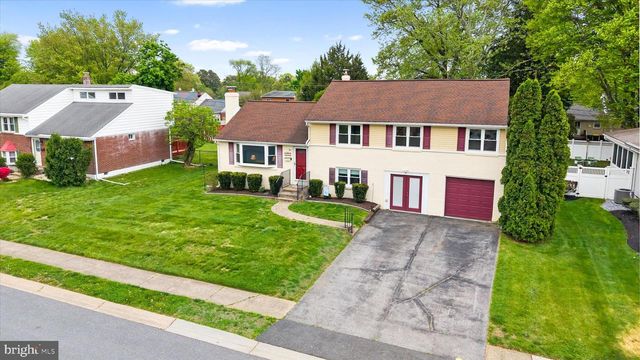 1916 FLORAL DR, Wilmington, DE 19810