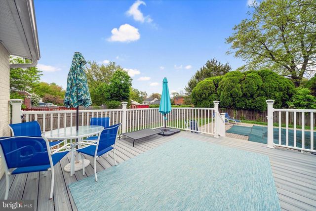 1916 FLORAL DR, Wilmington, DE 19810