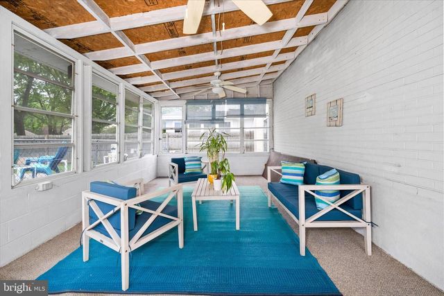 1916 FLORAL DR, Wilmington, DE 19810