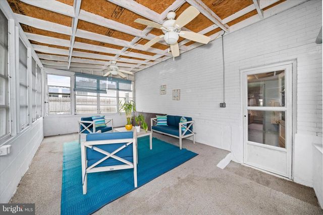 1916 FLORAL DR, Wilmington, DE 19810