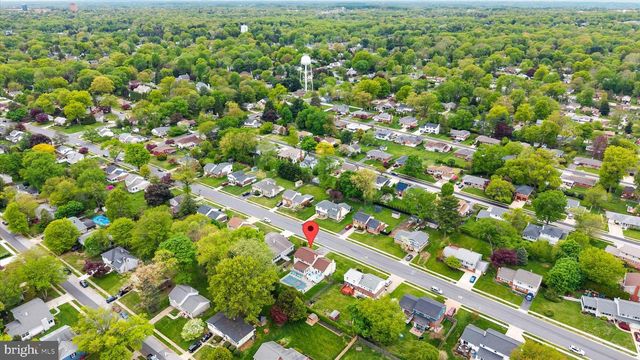 1916 FLORAL DR, Wilmington, DE 19810