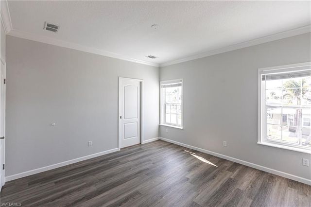 11310 Bougainvillea LN, Fort Myers Beach, FL 33931