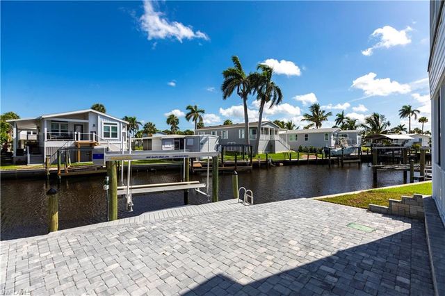 11310 Bougainvillea LN, Fort Myers Beach, FL 33931