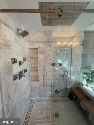 1901 OXFORD VALLEY RD, Yardley, PA 19067