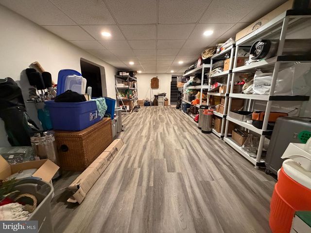 1901 OXFORD VALLEY RD, Yardley, PA 19067