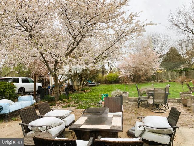 1901 OXFORD VALLEY RD, Yardley, PA 19067