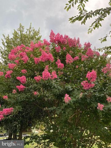 1901 OXFORD VALLEY RD, Yardley, PA 19067