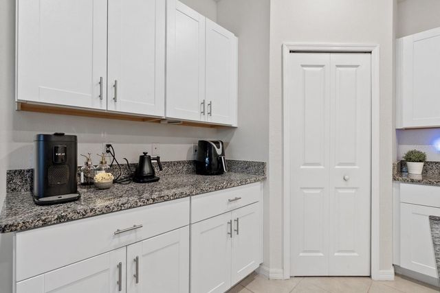 809 TENNYSON MILL CIRCLE, Tampa, FL 33619