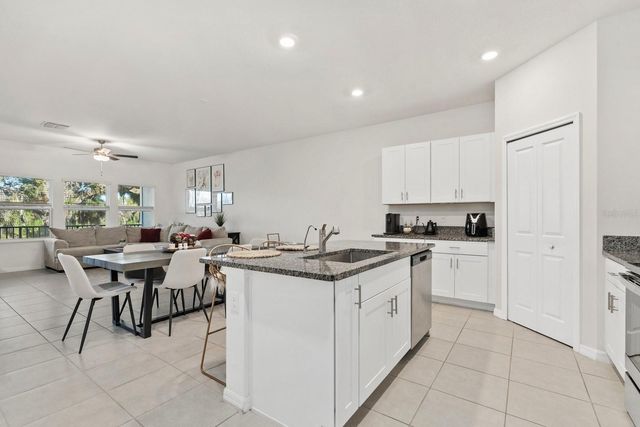 809 TENNYSON MILL CIRCLE, Tampa, FL 33619