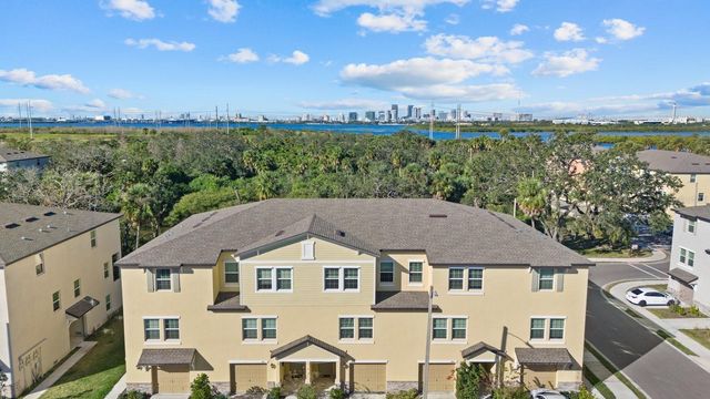 809 TENNYSON MILL CIRCLE, Tampa, FL 33619
