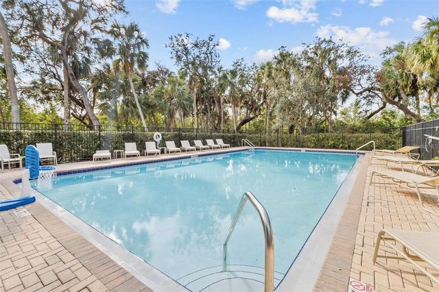 809 TENNYSON MILL CIRCLE, Tampa, FL 33619