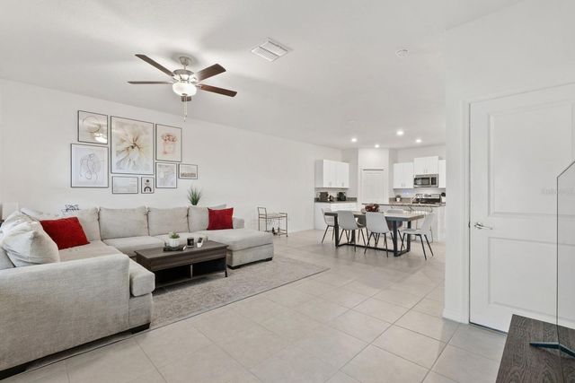 809 TENNYSON MILL CIRCLE, Tampa, FL 33619