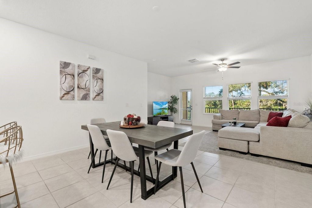 Image 11 of property listing at 809 TENNYSON MILL CIRCLE, Tampa, FL 33619