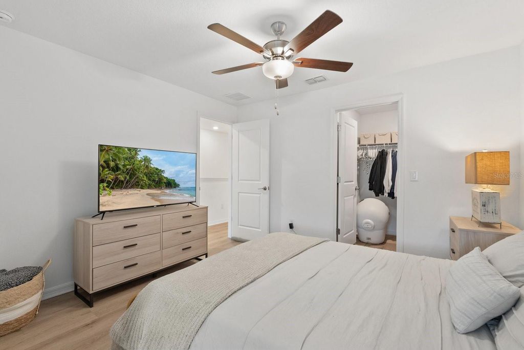 Image 32 of property listing at 809 TENNYSON MILL CIRCLE, Tampa, FL 33619