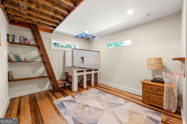 948 Margaret Place NW, Atlanta, GA 30318