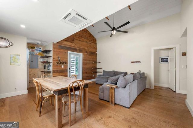 948 Margaret Place NW, Atlanta, GA 30318