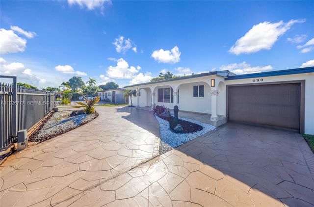 490 W 33rd Pl, Hialeah, FL 33012
