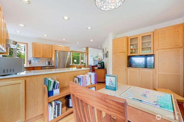 34 Terrace Drive, Port Townsend, WA 98368