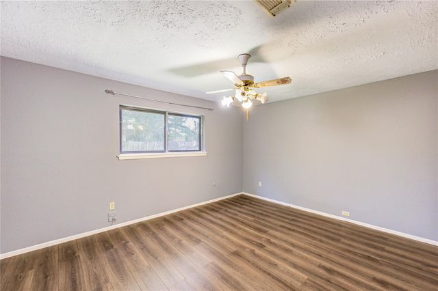 1510 Chestnut Tree Lane, Houston, TX 77067