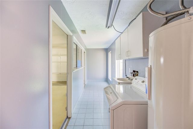 1510 Chestnut Tree Lane, Houston, TX 77067