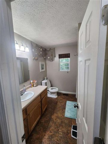 220 Valley View Drive, Maysville, GA 30558