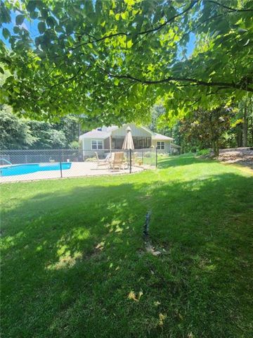 220 Valley View Drive, Maysville, GA 30558