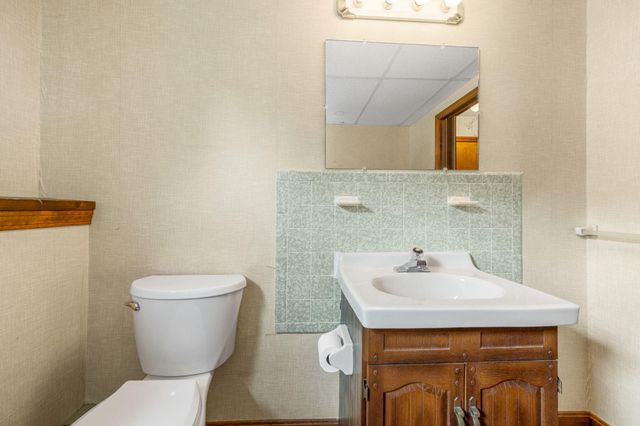 17 Margate Lane, South Dennis, MA 02660