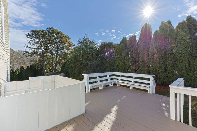 17 Margate Lane, South Dennis, MA 02660