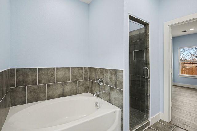 1317 E Tucker Street, Fort Worth, TX 76104