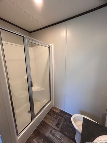 268 County Road 4637, Hondo, TX 78861