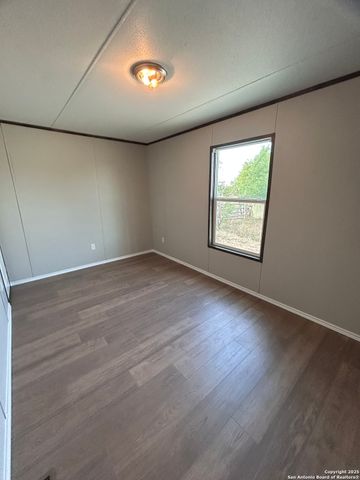 268 County Road 4637, Hondo, TX 78861