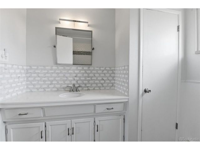 3580 W Arizona Ave, Denver, CO 80219