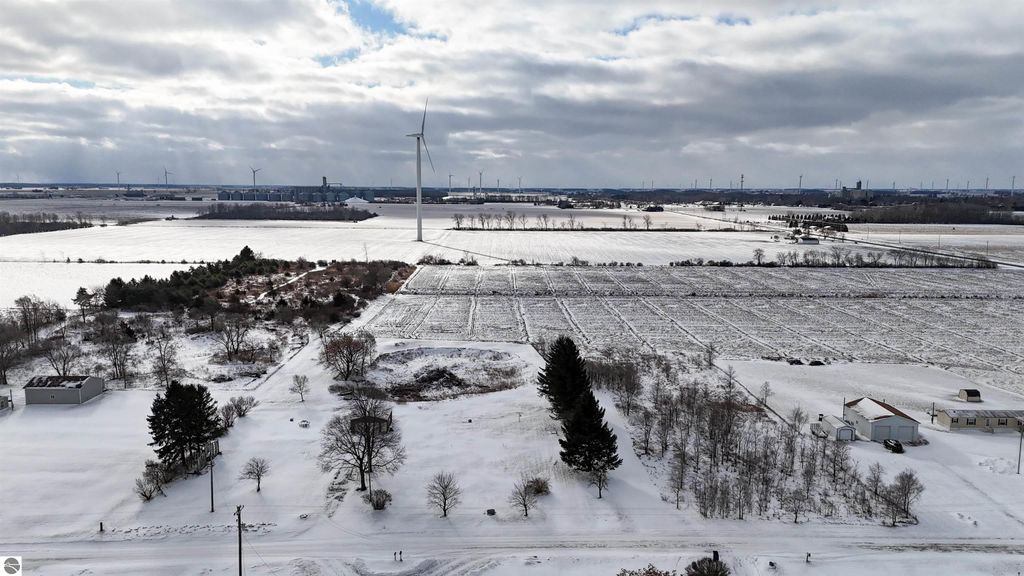 Image 2 of property listing at 7200 E McGregor Road, Wheeler, MI 48662